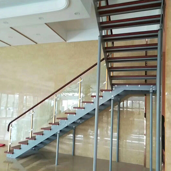 怎样充分使用楼梯的空间呢？
